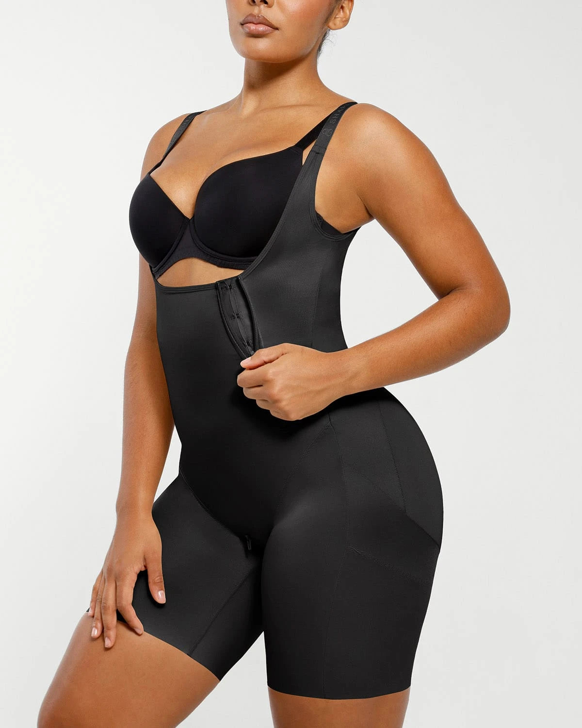 AirSlim® Open Bust Butt-Lifting Full Bodysuit