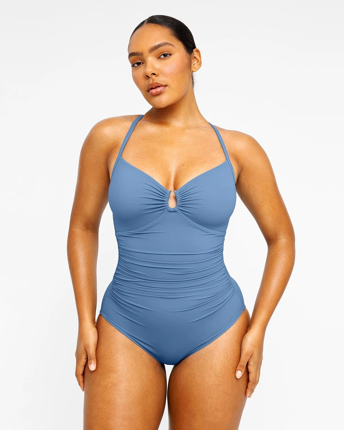 This @Shapellx swimsuit SNATCHES! It hugs in all the right places